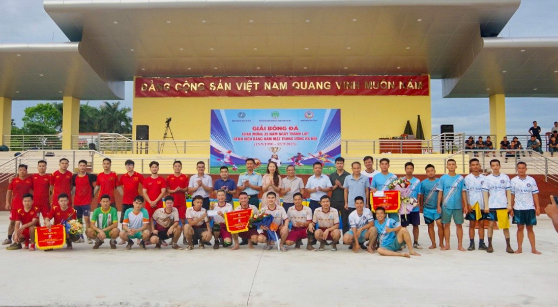 SÔI NỔI GIẢI BÓNG ĐÁ CHÀO MỪNG 80 NĂM QUỐC KHÁNH 2/9 VÀ 35 NĂM THÀNH LẬP BỆNH VIỆN